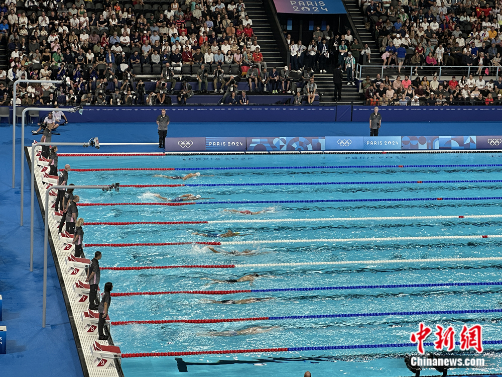 中国游泳队首日三项晋级