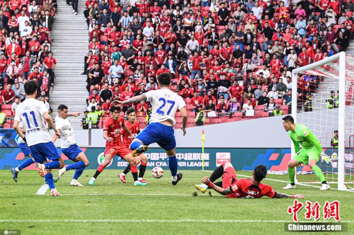 海港在与山东泰山1-1握手言和后，凭借积累的领