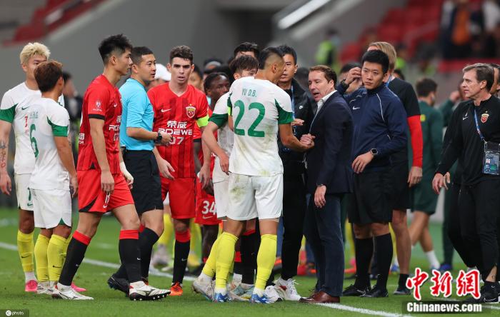 海港在与山东泰山1-1握手言和后，凭借积累的领