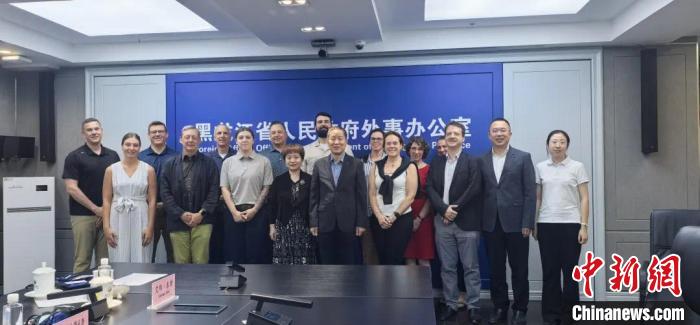 中美冰球交流访问开启合作新篇章 黑龙江冰球发