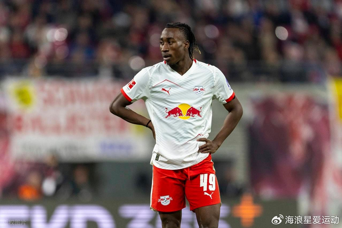 曼联8000万欧报价莱比锡边