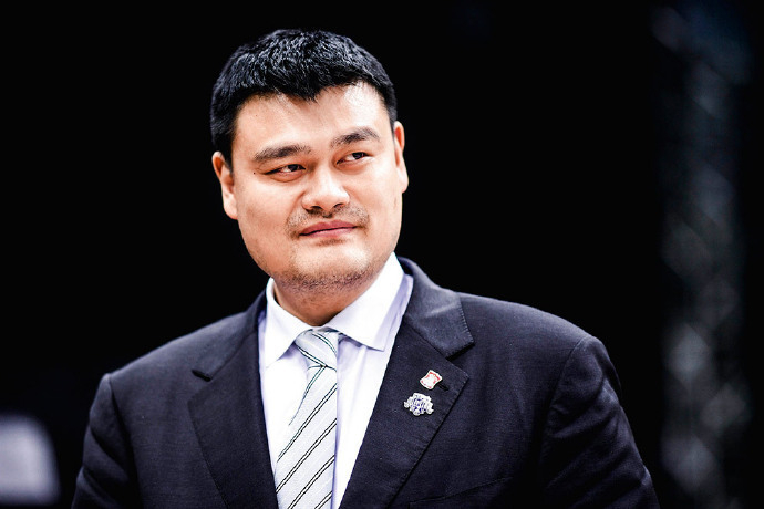 姚明NBA生涯9340万美元薪资扣除后实际到手近半